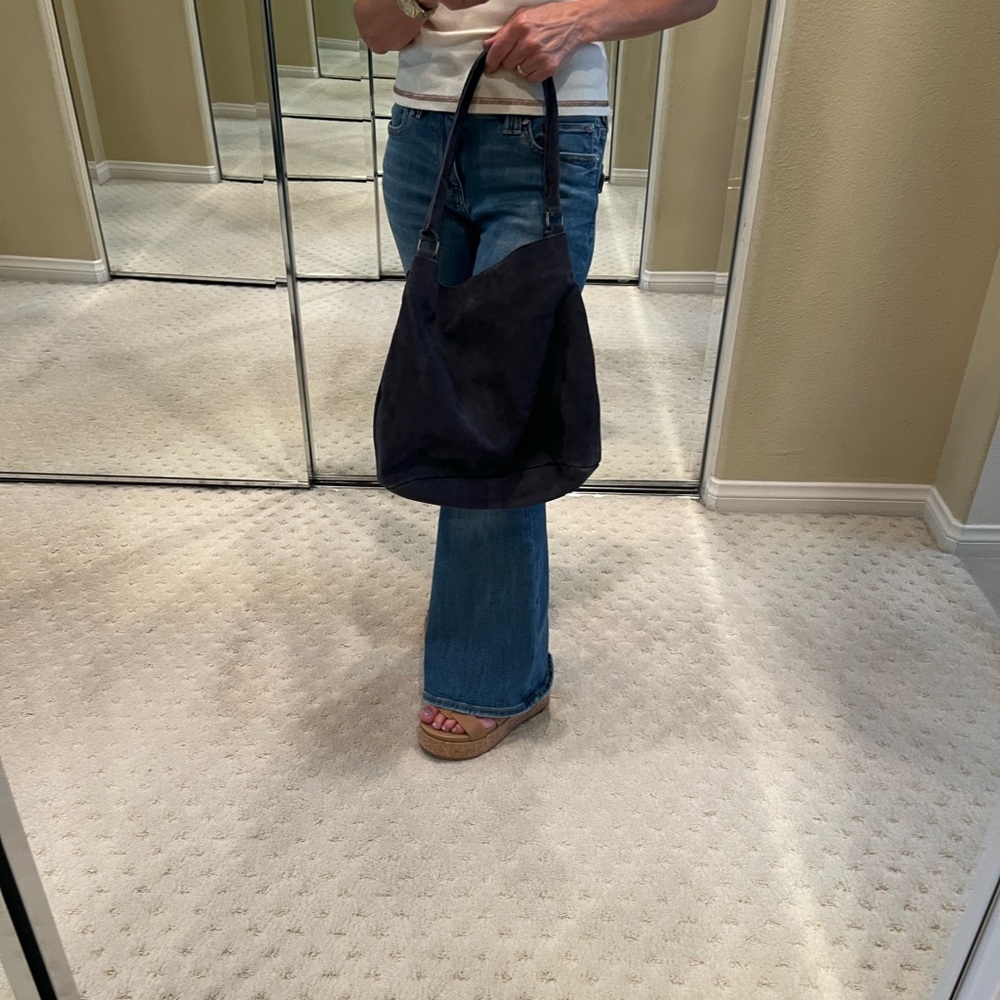 Suede shoulder bag - Picture 11 of 12